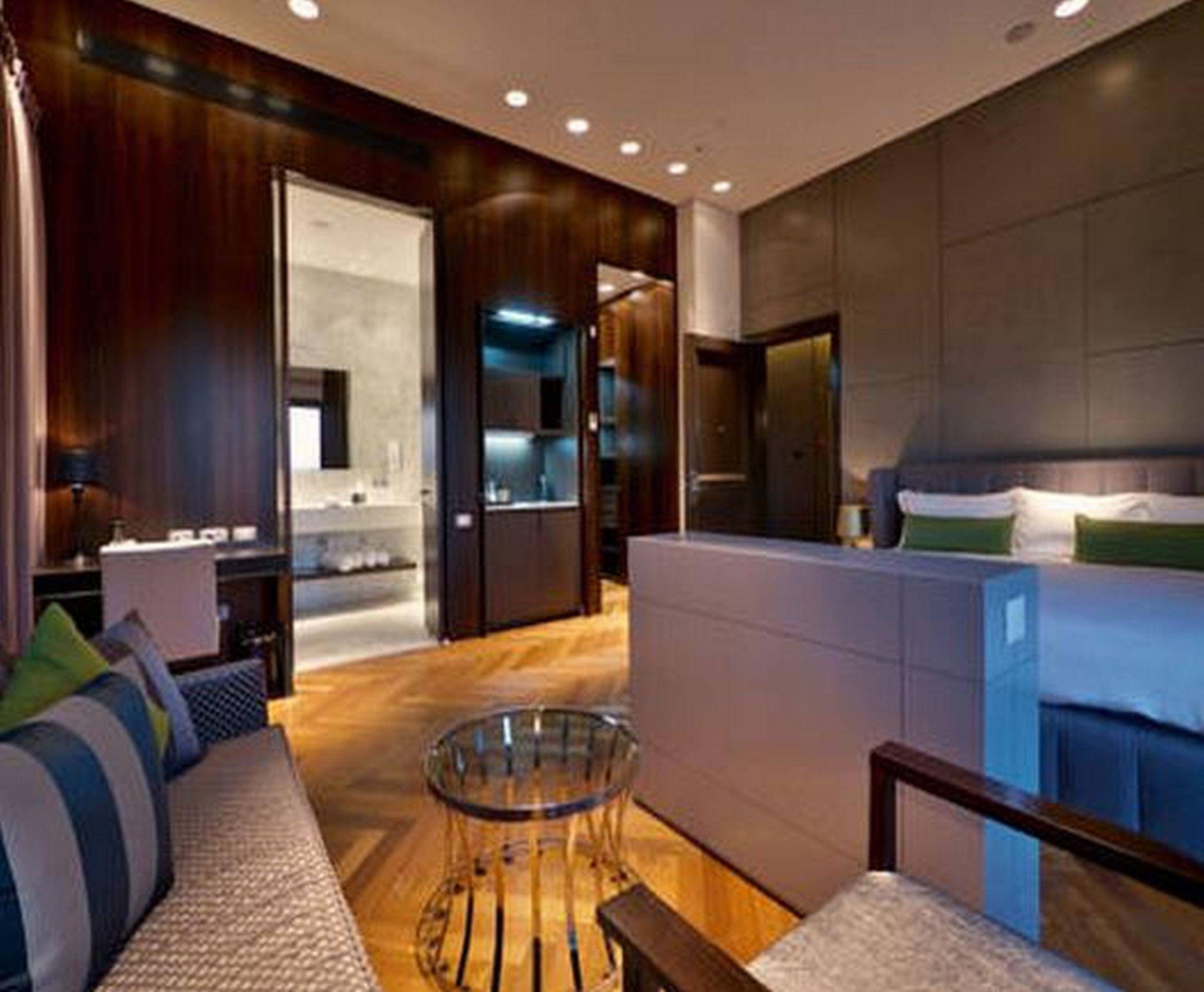 Hotel Indigo Tel Aviv - Diamond District By Ihg Giv'atayim Luaran gambar A suite at the hotel