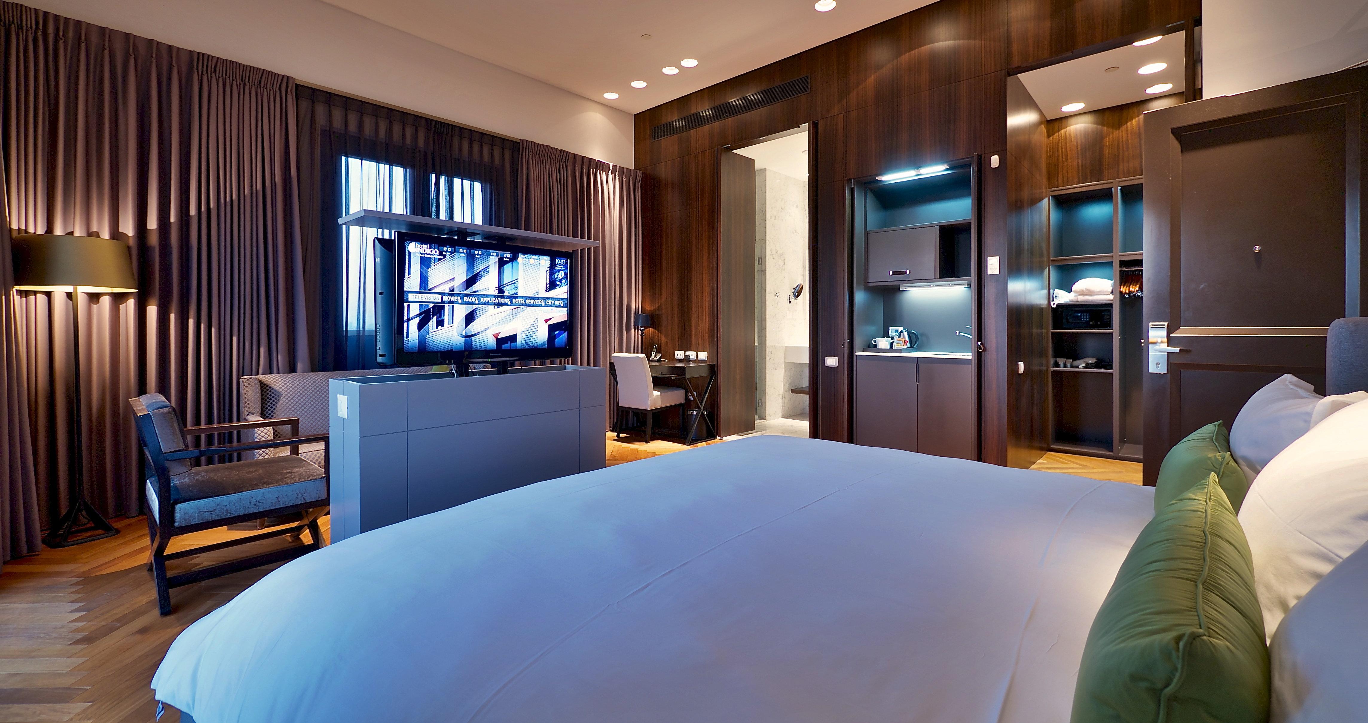Hotel Indigo Tel Aviv - Diamond District By Ihg Giv'atayim Luaran gambar A suite at the hotel