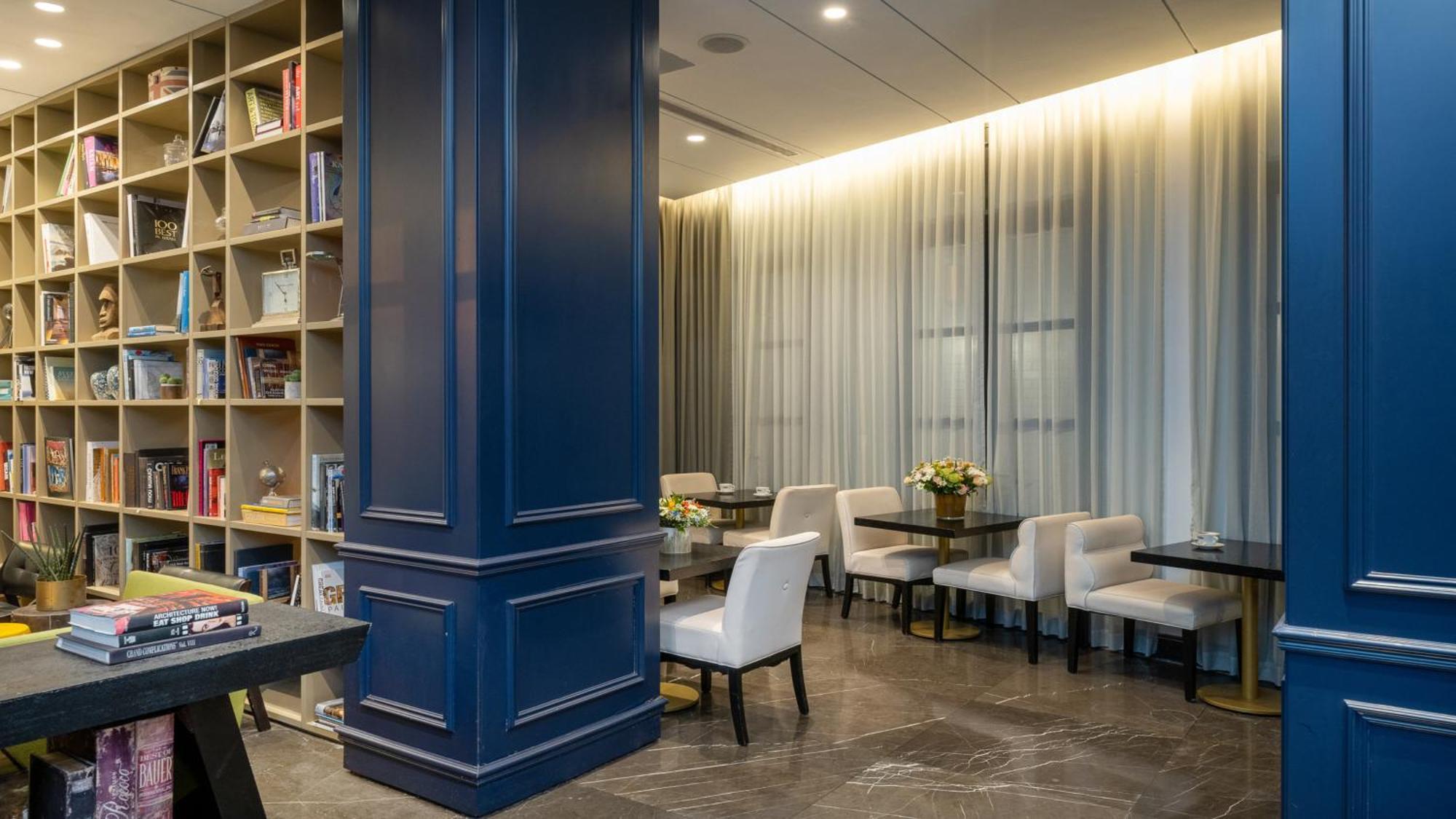 Hotel Indigo Tel Aviv - Diamond District By Ihg Giv'atayim Luaran gambar Library