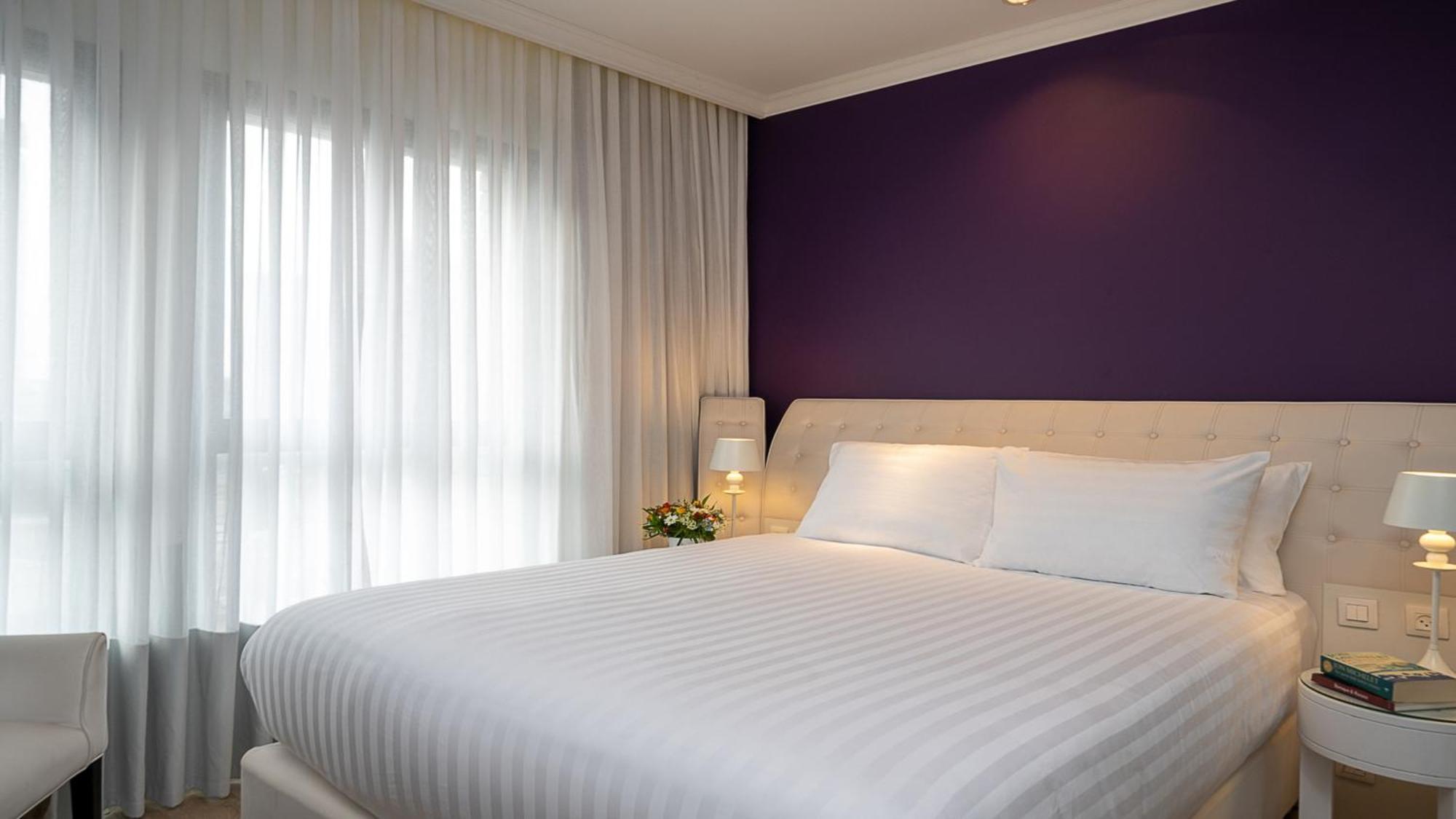 Hotel Indigo Tel Aviv - Diamond District By Ihg Giv'atayim Luaran gambar A bedroom